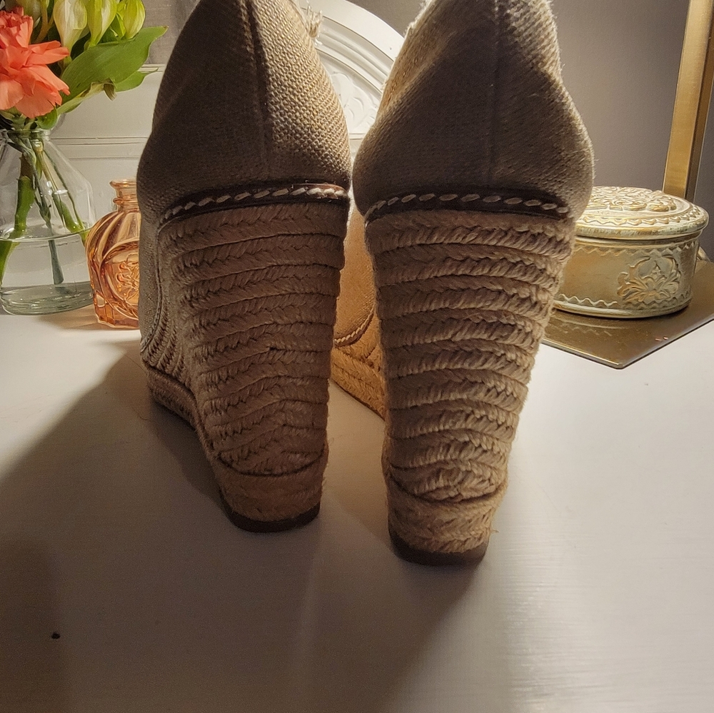 Tory Burch platform wedges 7B - Picture 4 of 6
